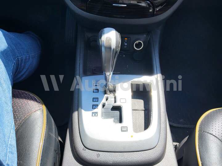 Hyundai SantaFe 2010 — 41