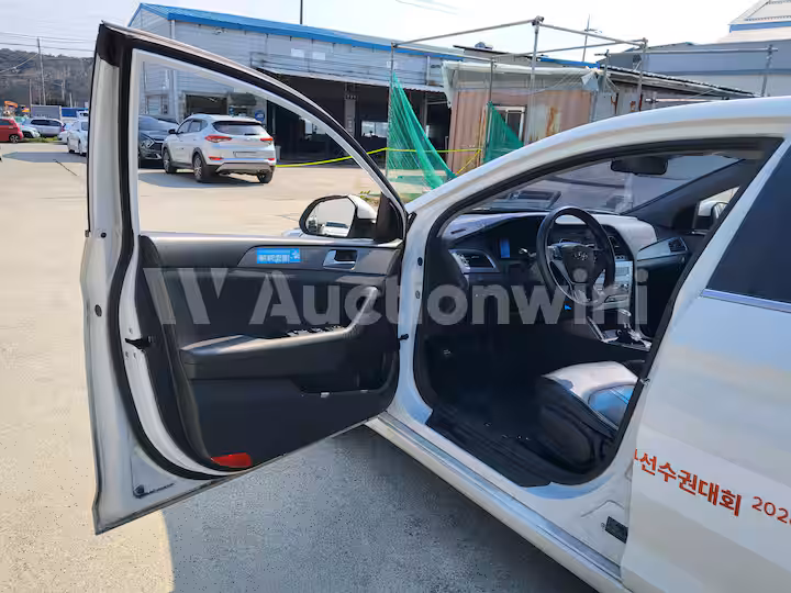 Hyundai Sonata 2018 — 43