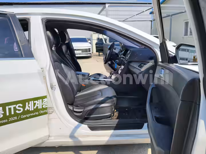Hyundai Sonata 2018 — 56