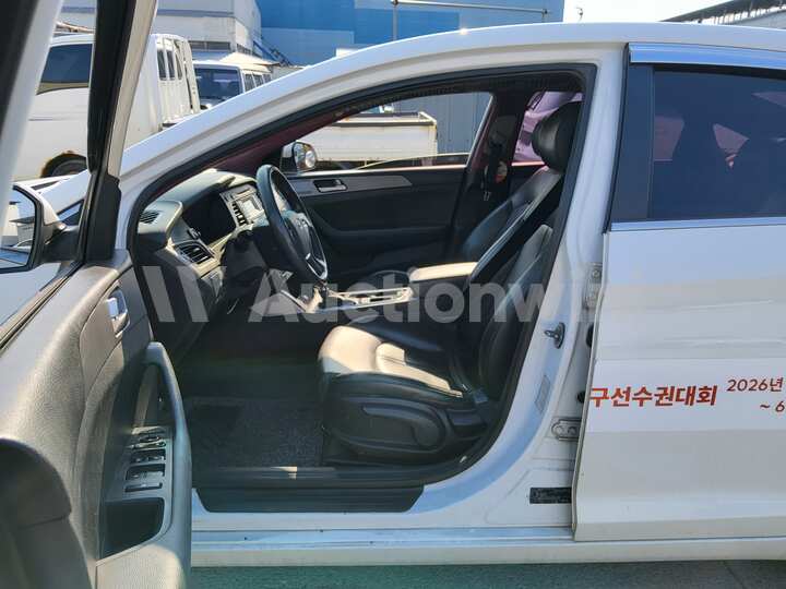 Hyundai Sonata 2018 — 47