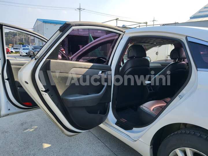 Hyundai Sonata 2018 — 48
