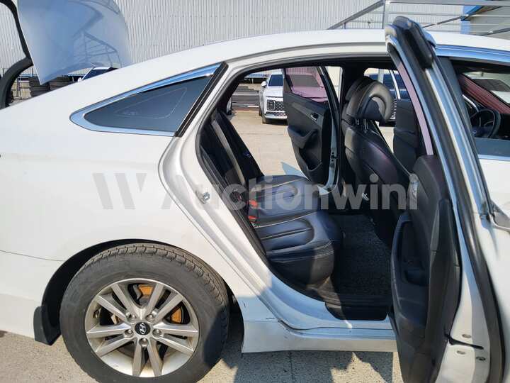 Hyundai Sonata 2018 — 57