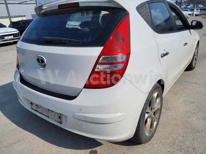 Hyundai i30 2011 — 16