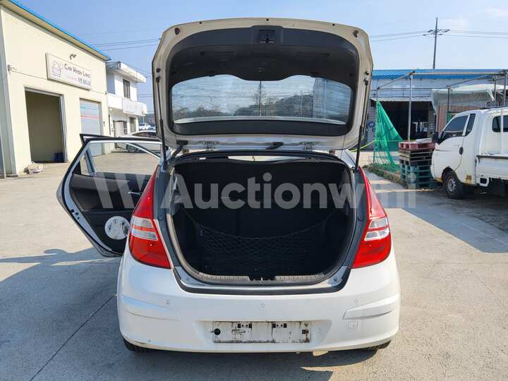 Hyundai i30 2011 — 50