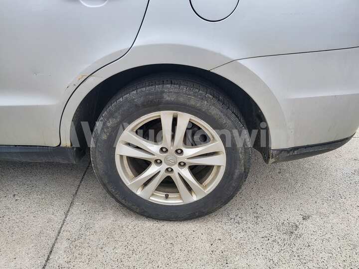 Hyundai SantaFe 2011 — 14