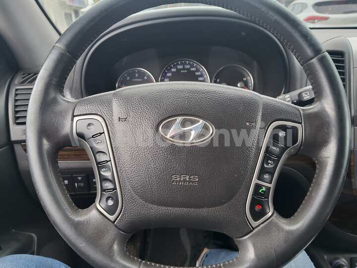 Hyundai SantaFe 2011 — 37