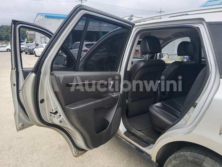 Hyundai SantaFe 2011 — 47