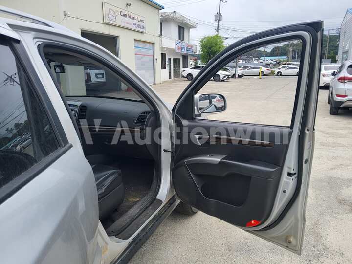 Hyundai SantaFe 2011 — 56