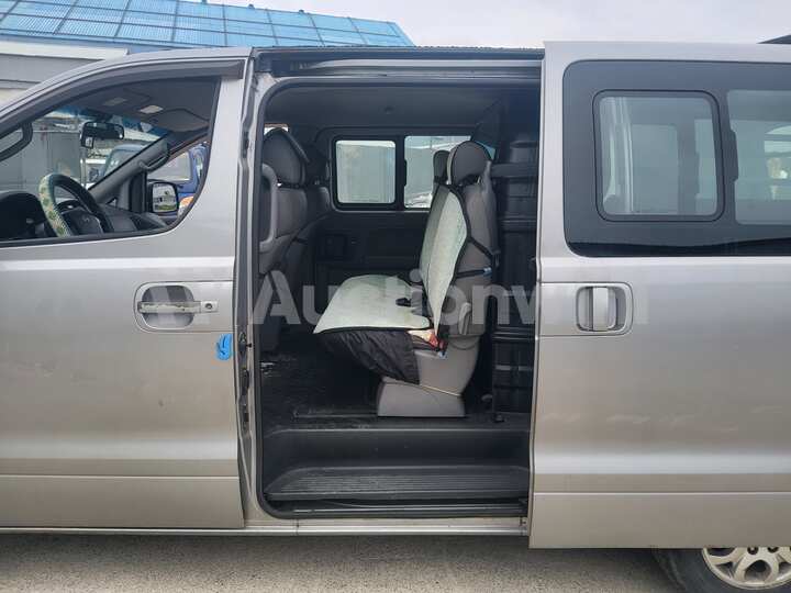 Hyundai Starex 2011 — 45