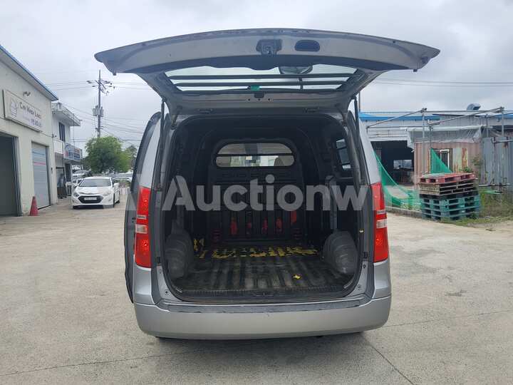 Hyundai Starex 2011 — 47