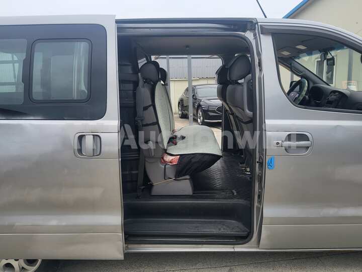 Hyundai Starex 2011 — 50
