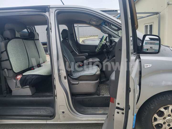 Hyundai Starex 2011 — 53