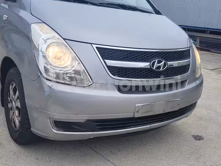 Hyundai Starex 2011 — 9