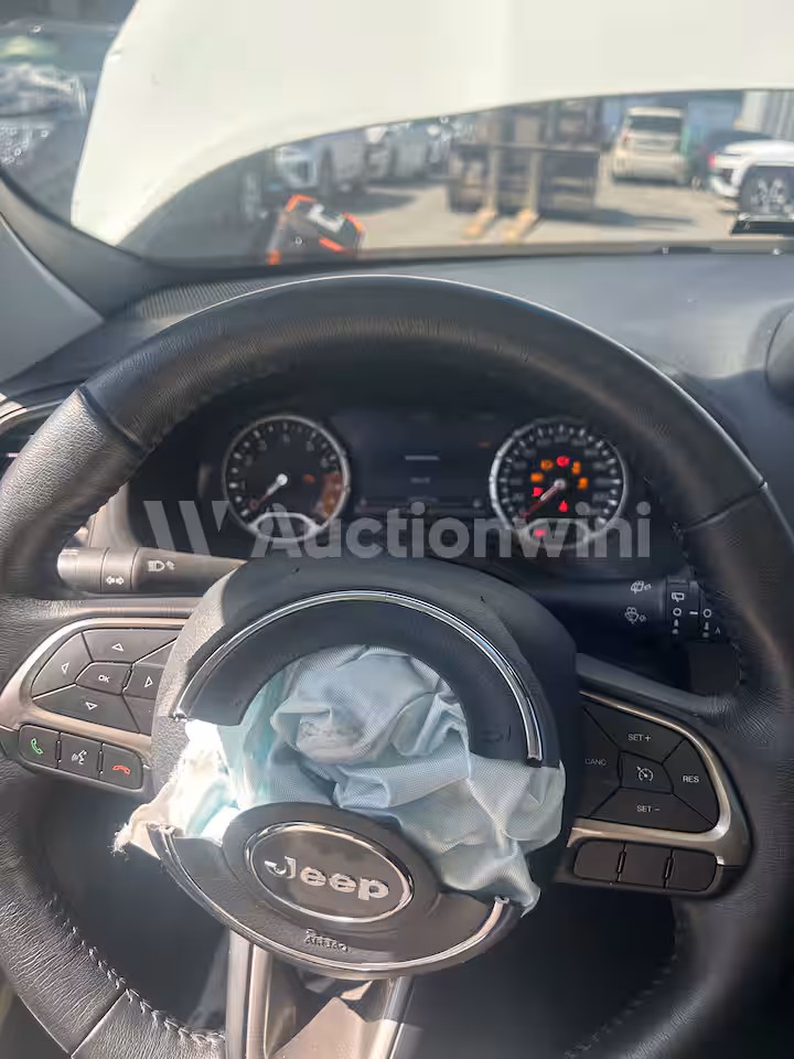 Jeep Renegade 2021 — 11