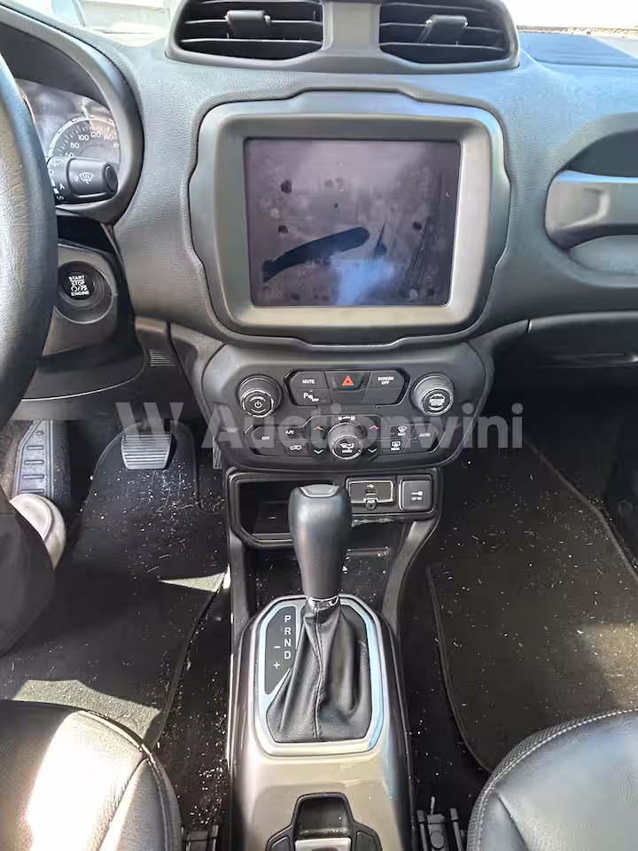 Jeep Renegade 2021 — 16
