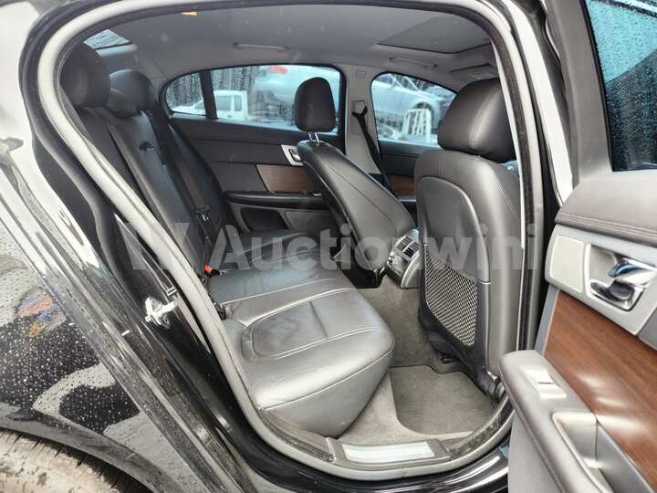 Jaguar XF 2015 — 18