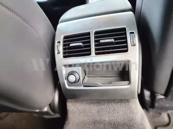 Jaguar XF 2015 — 34