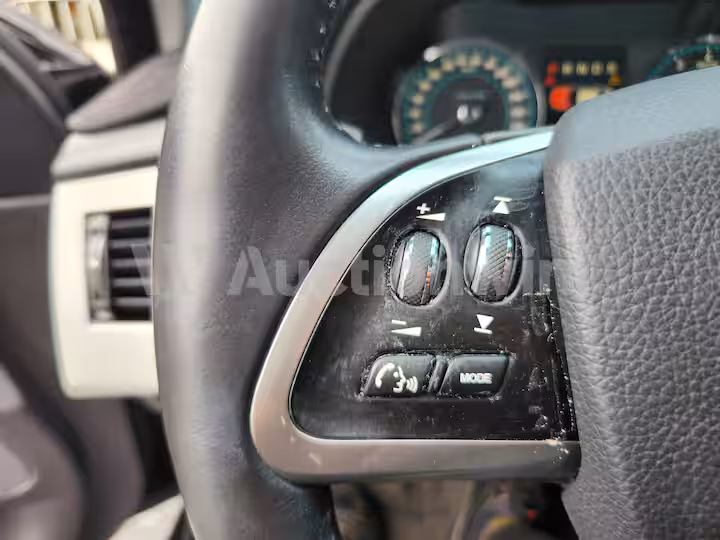 Jaguar XF 2015 — 37