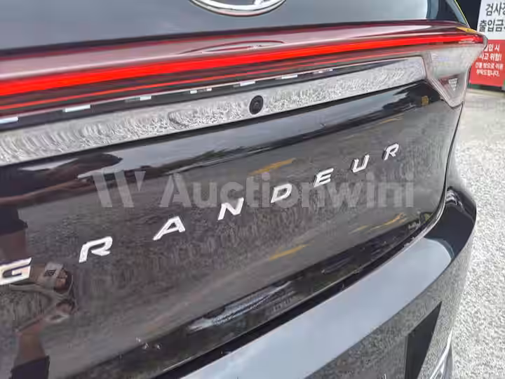 Hyundai Grandeur 2020 — 14