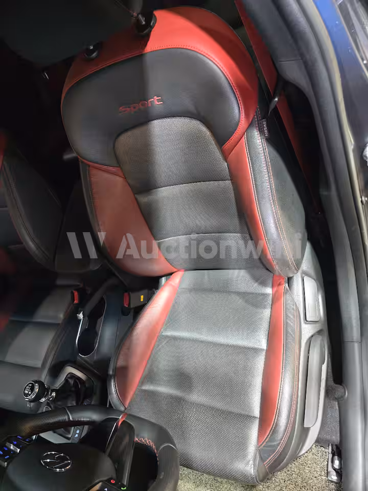Hyundai Avante 2018 — 17