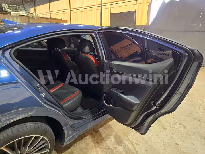 Hyundai Avante 2018 — 26