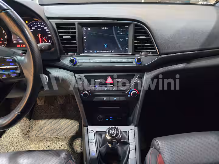 Hyundai Avante 2018 — 37