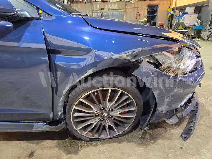 Hyundai Avante 2018 — 50