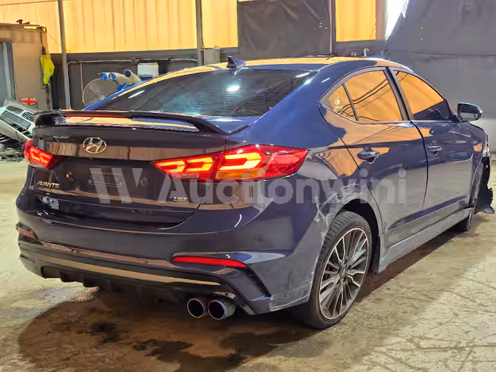 Hyundai Avante 2018 — 6