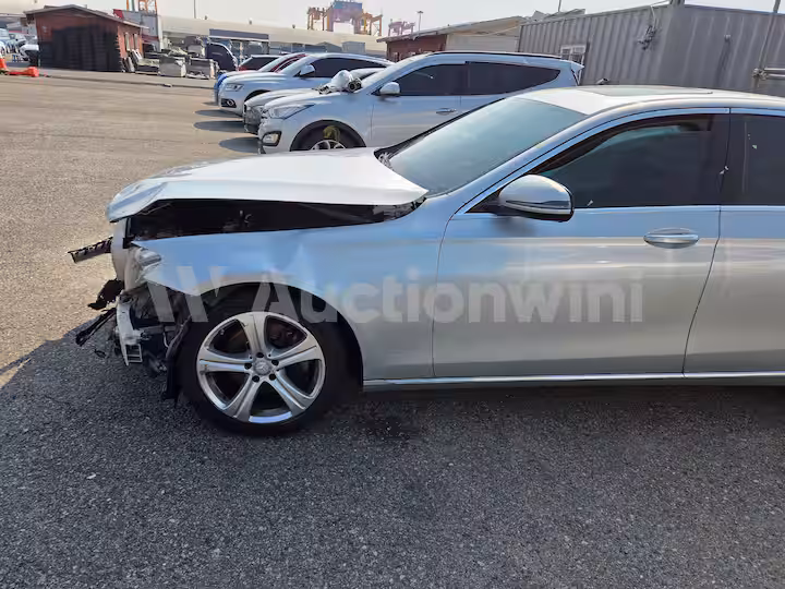 Mercedes Benz E Class 2017 — 3