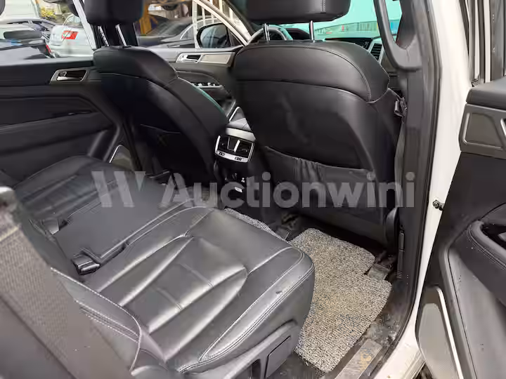 KGM (Ssangyong) Rexton 2018 — 25