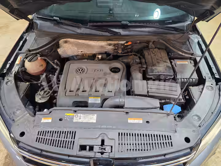 Volkswagen Tiguan 2015 — 14