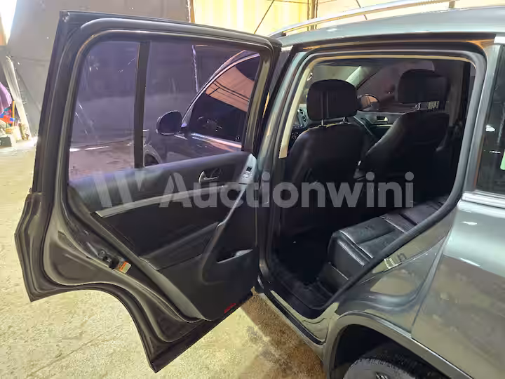 Volkswagen Tiguan 2015 — 19