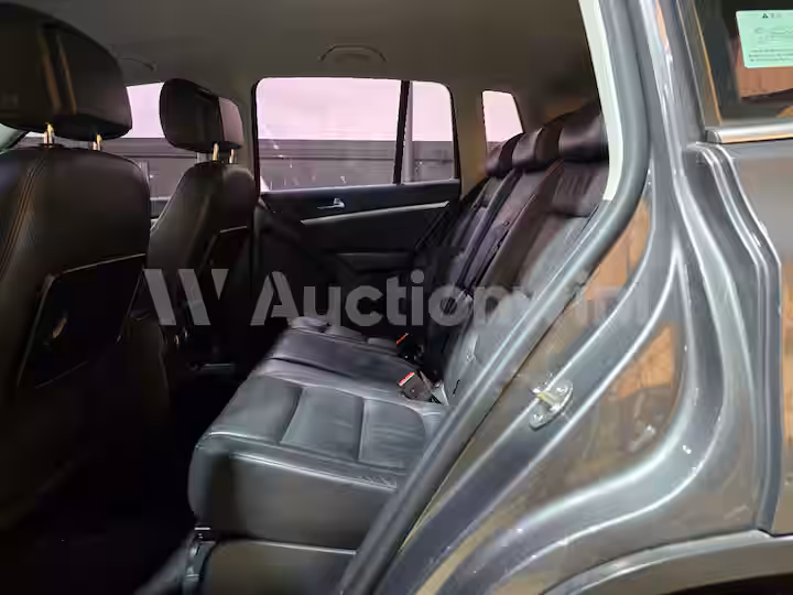 Volkswagen Tiguan 2015 — 20