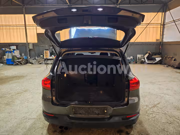 Volkswagen Tiguan 2015 — 22