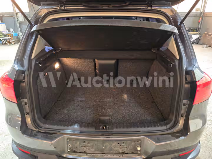 Volkswagen Tiguan 2015 — 24