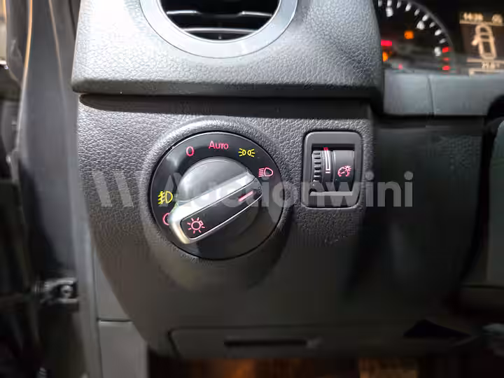 Volkswagen Tiguan 2015 — 37