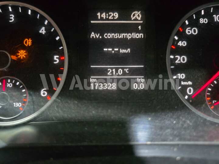 Volkswagen Tiguan 2015 — 39
