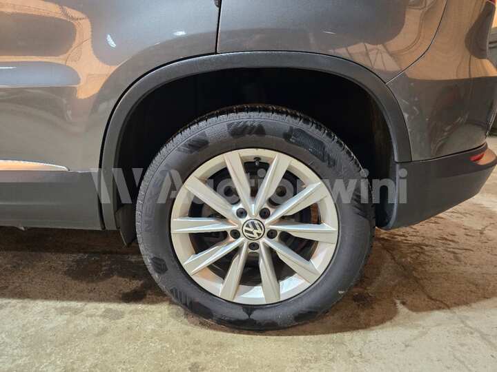 Volkswagen Tiguan 2015 — 45