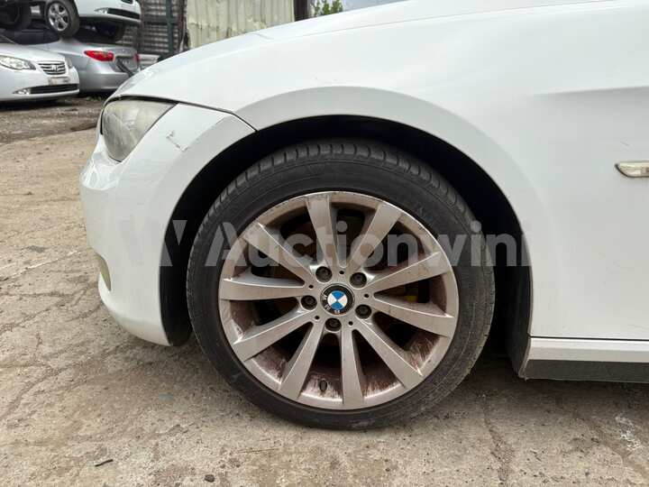 BMW 3 Series 2009 — 25