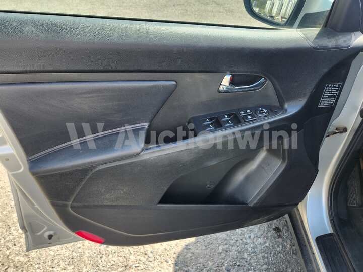 Kia Sportage 2011 — 11