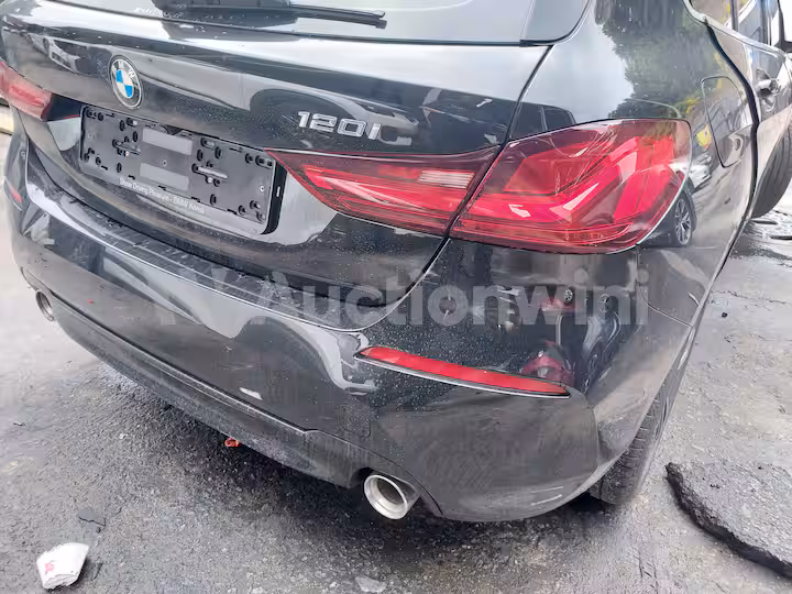 BMW 1 Series 2023 — 22