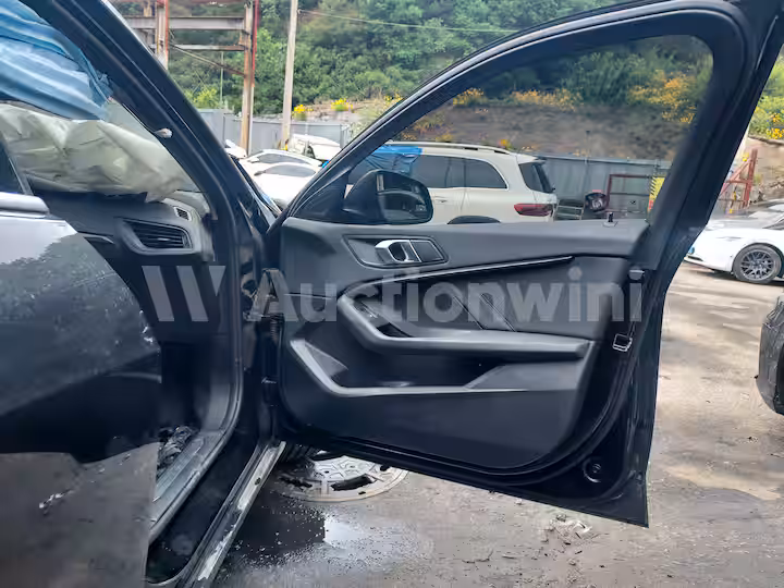 BMW 1 Series 2023 — 30