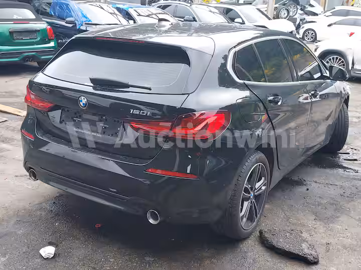 BMW 1 Series 2023 — 4