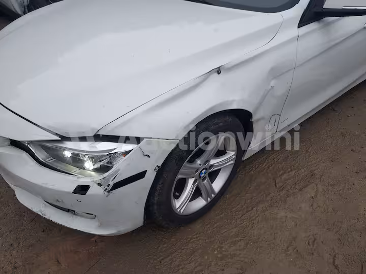 BMW 3 Series 2012 — 11