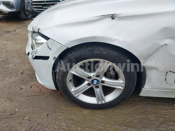 BMW 3 Series 2012 — 12