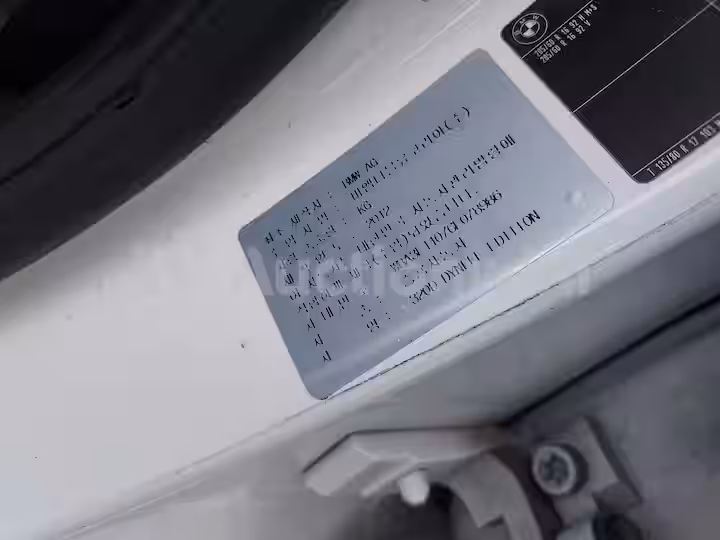 BMW 3 Series 2012 — 31