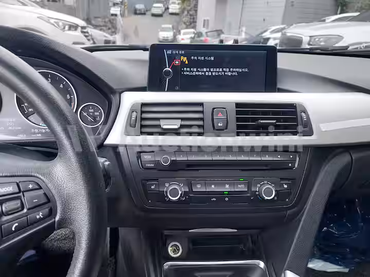 BMW 3 Series 2012 — 36