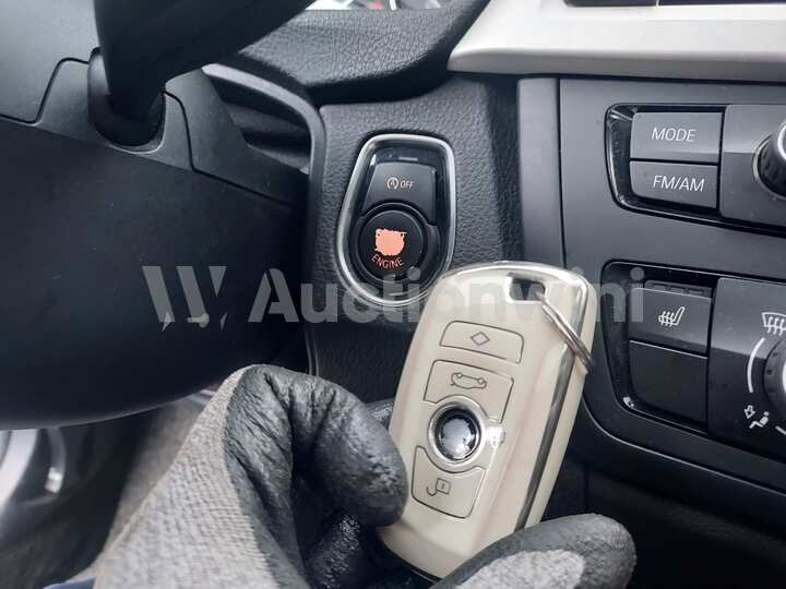 BMW 3 Series 2012 — 42
