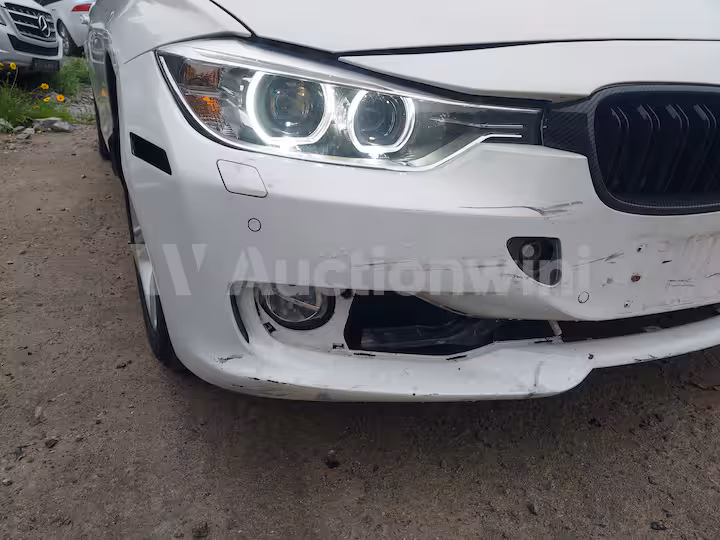 BMW 3 Series 2012 — 8