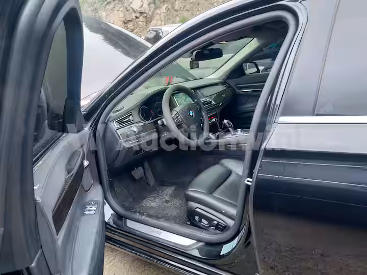 BMW 7 Series 2013 — 36